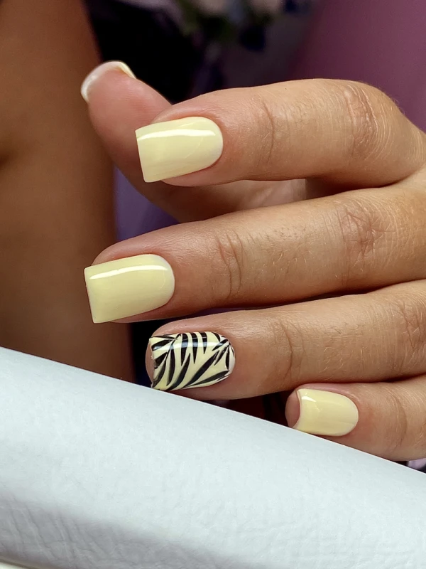 Фото 3 з портфоліо NailsPro