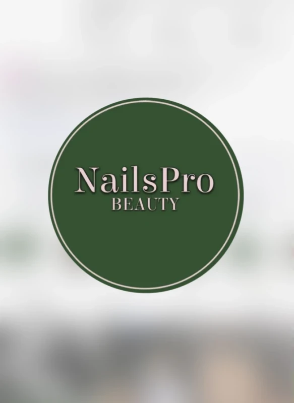 Фото з портфоліо NailsPro