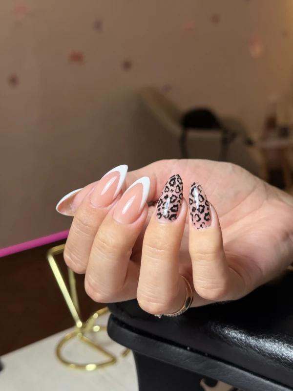 Фото 2 из портфолио Beauty room